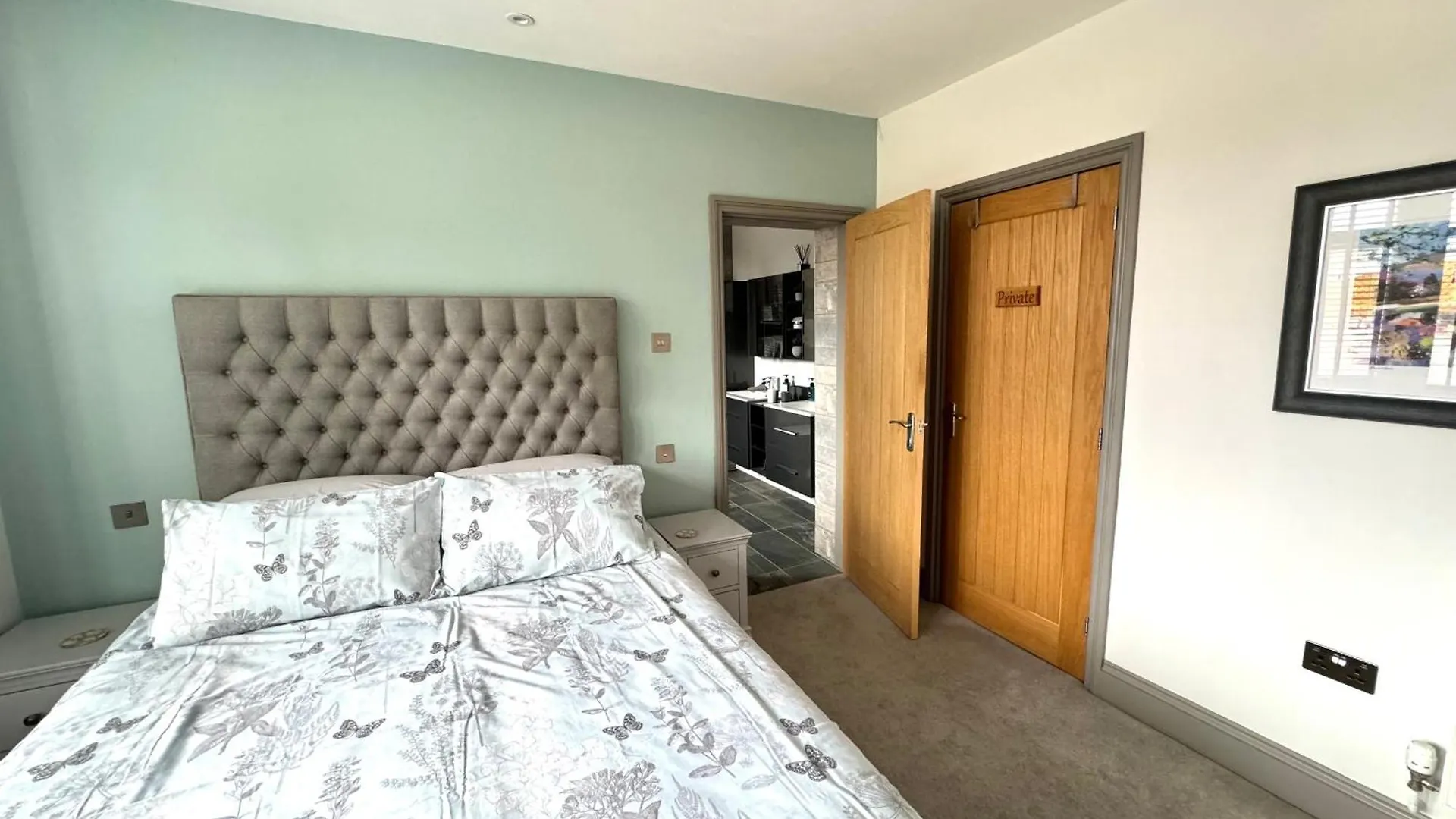 No.3 Apartment Cardiff 0*,  United Kingdom